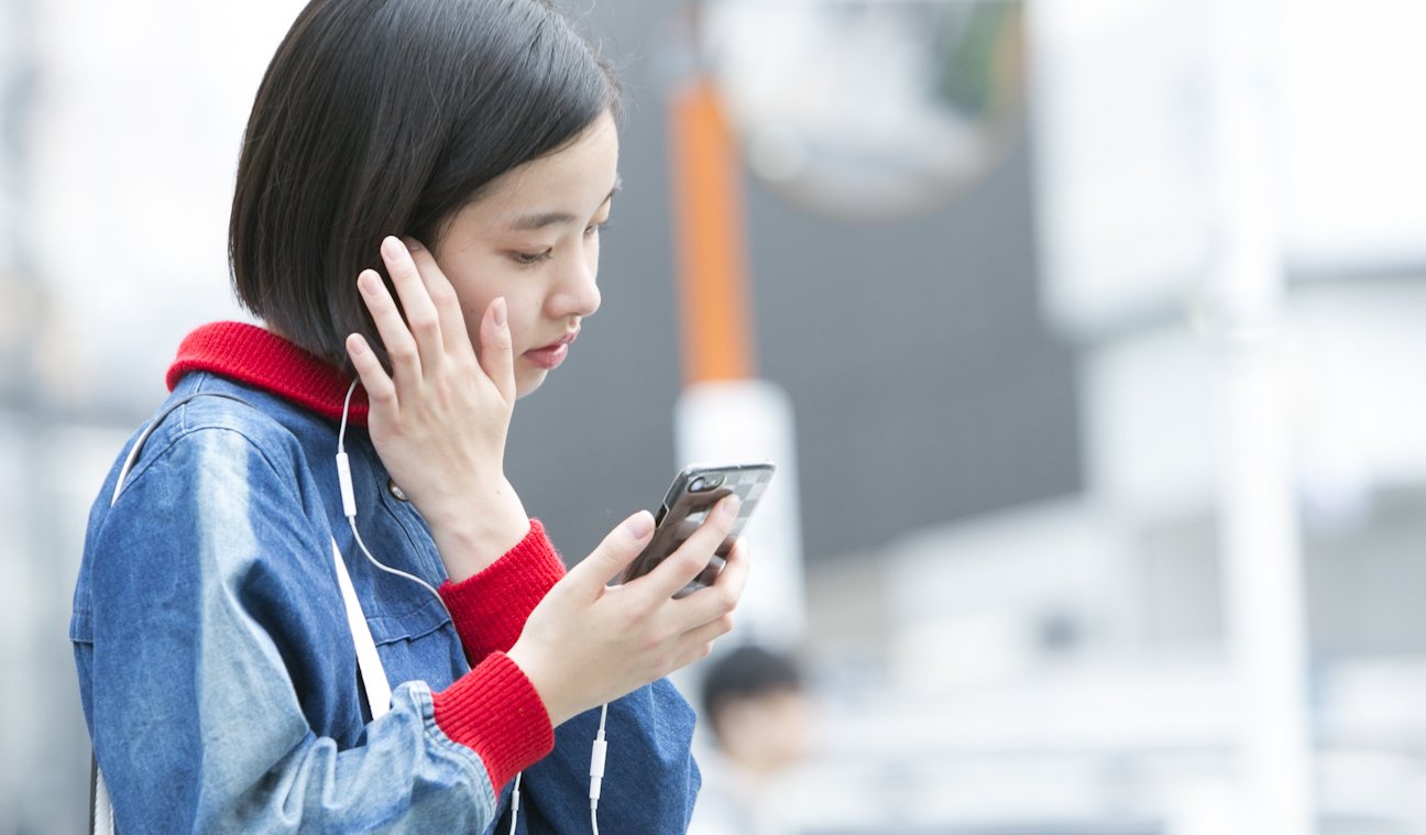 妄想イヤホン半分こ 今 かわいい女の子は何を聴いているか聞いてみた １ Best Times ベストタイムズ